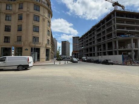 Obyekt - Ağ şəhər q. - 156 m²