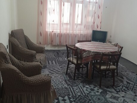 2 otaqlı köhnə tikili - Buzovna q. - 56 m²