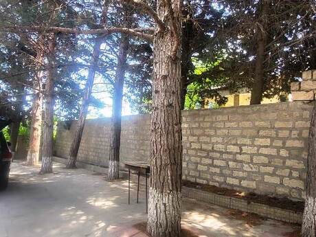 5 otaqlı həyət evi/bağ evi - Novxanı q. - 160 m²