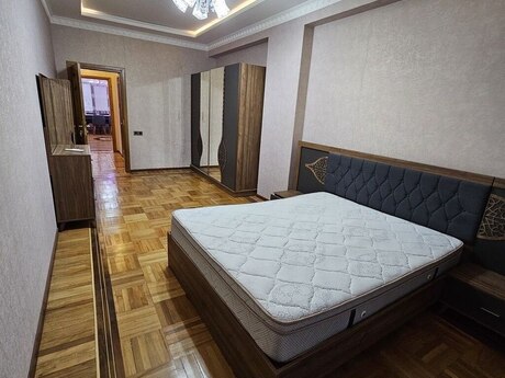 2 otaqlı yeni tikili - Neftçilər m. - 95 m²