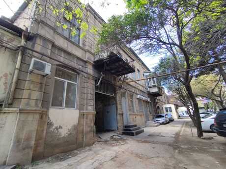 4 otaqlı köhnə tikili - 28 May m. - 80 m²