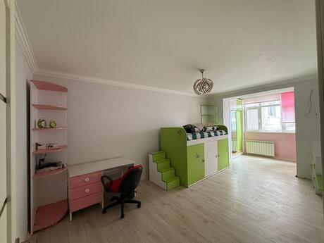 3 otaqlı köhnə tikili - Şah İsmayıl Xətai m. - 65 m²