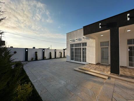 4 otaqlı həyət evi/bağ evi - Şüvəlan q. - 160 m²