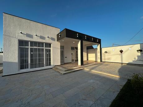 4 otaqlı həyət evi/bağ evi - Şüvəlan q. - 160 m²