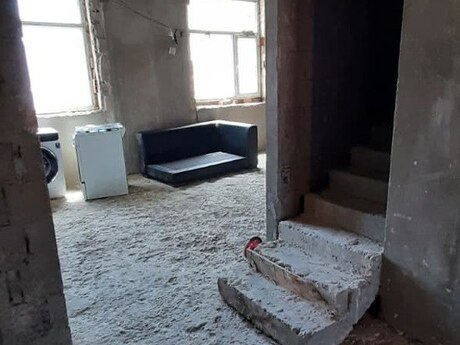 5 otaqlı yeni tikili - Bayıl q. - 216 m²