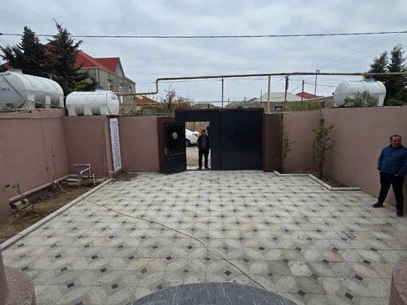 4 otaqlı həyət evi/bağ evi - Binə q. - 130 m²