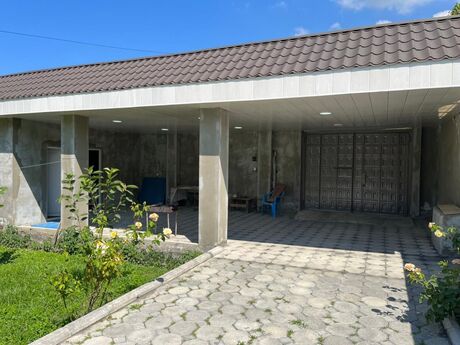 4 otaqlı həyət evi/bağ evi - Qax - 60 m²