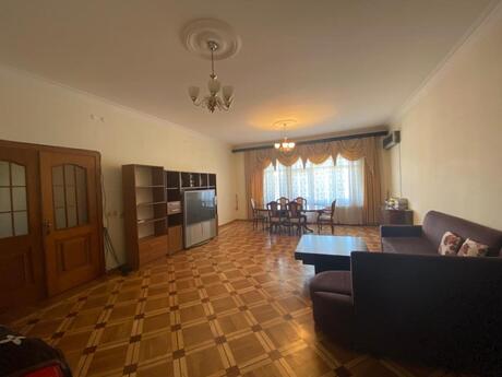 4 otaqlı yeni tikili - İçəri Şəhər m. - 180 m²
