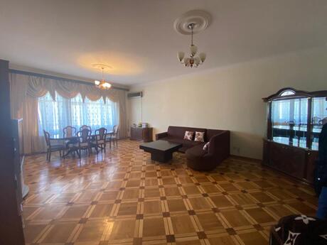 4 otaqlı yeni tikili - İçəri Şəhər m. - 180 m²