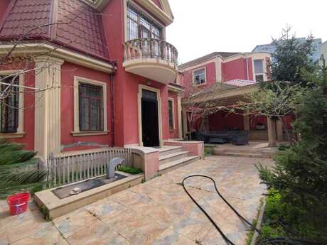 6 otaqlı həyət evi/bağ evi - Neftçilər m. - 250 m²