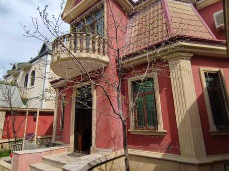 6 otaqlı həyət evi/bağ evi - Neftçilər m. - 250 m²