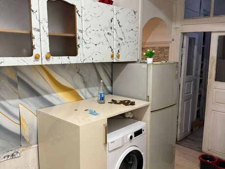 3 otaqlı köhnə tikili - 28 May m. - 90 m²