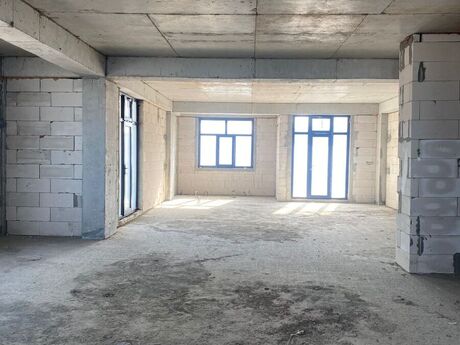 3 otaqlı yeni tikili - Bayıl q. - 152.5 m²