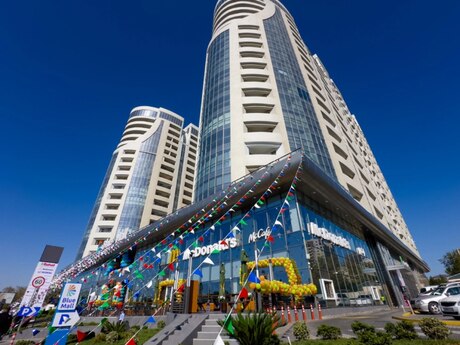 4 otaqlı yeni tikili - Xətai r. - 200 m²