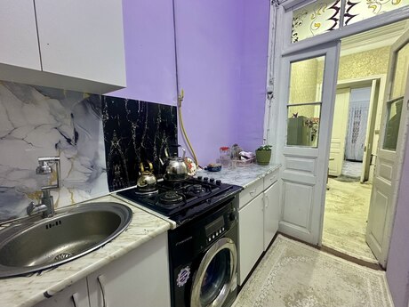 2 otaqlı köhnə tikili - 28 May m. - 40 m²