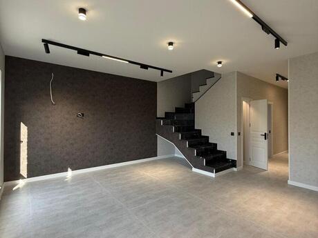 4 otaqlı həyət evi/bağ evi - Buzovna q. - 110 m²