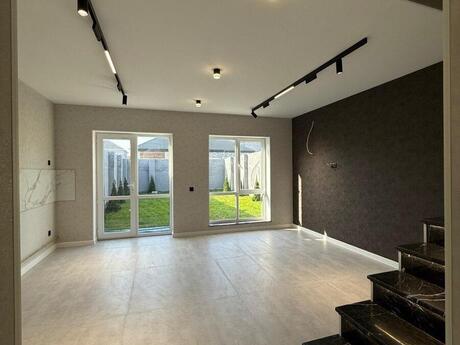 4 otaqlı həyət evi/bağ evi - Buzovna q. - 110 m²
