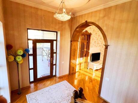 7 otaqlı həyət evi/bağ evi - M.Ə.Rəsulzadə q. - 500 m²