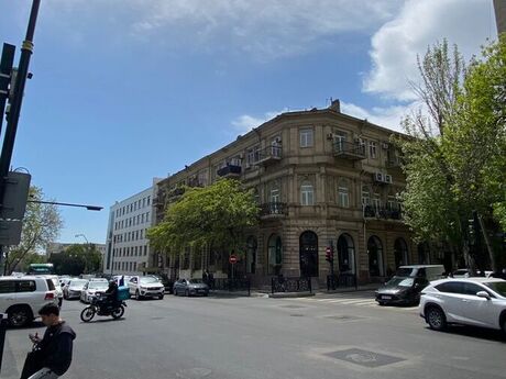4-комн. вторичка - м. 28 мая - 150 м²