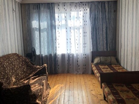 1 otaqlı köhnə tikili - Neftçilər m. - 40 m²