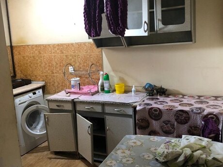 1 otaqlı köhnə tikili - Neftçilər m. - 40 m²