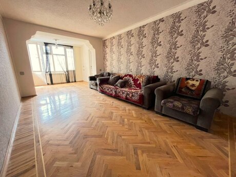 3 otaqlı köhnə tikili - Gənclik m. - 80 m²