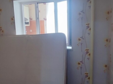 2 otaqlı köhnə tikili - 8-ci mikrorayon q. - 40 m²