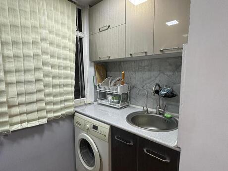 2 otaqlı köhnə tikili - Elmlər Akademiyası m. - 40 m²