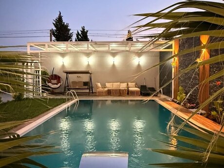 5 otaqlı həyət evi/bağ evi - Mərdəkan q. - 200 m²