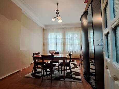 2 otaqlı köhnə tikili - Neftçilər m. - 52 m²