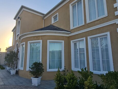 4 otaqlı həyət evi/bağ evi - Mərdəkan q. - 220 m²
