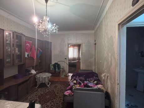 2 otaqlı köhnə tikili - Memar Əcəmi m. - 45 m²