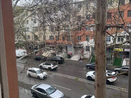 2 otaqlı köhnə tikili - Memar Əcəmi m. - 45 m²