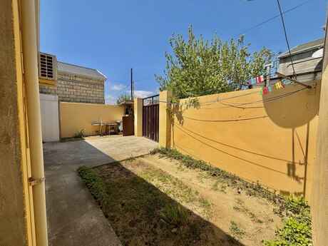 3 otaqlı həyət evi/bağ evi - Saray q. - 90 m²