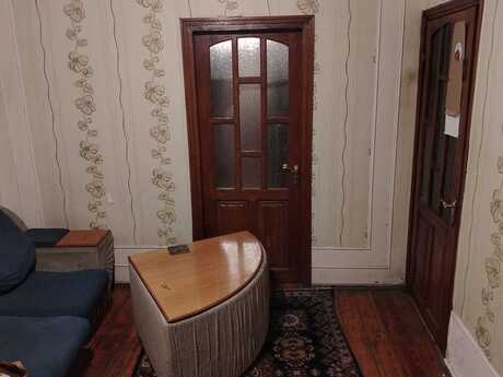 2 otaqlı köhnə tikili - Memar Əcəmi m. - 90 m²