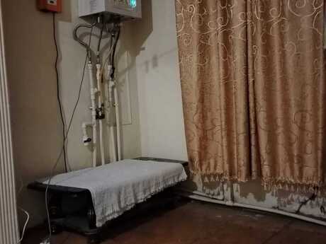 2 otaqlı köhnə tikili - Memar Əcəmi m. - 90 m²