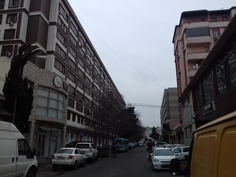 2 otaqlı köhnə tikili - 8-ci mikrorayon q. - 43 m²