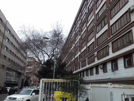 2 otaqlı köhnə tikili - 8-ci mikrorayon q. - 43 m²