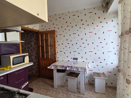 2 otaqlı köhnə tikili - Yasamal r. - 60 m²