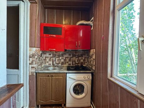 3 otaqlı köhnə tikili - Memar Əcəmi m. - 59 m²