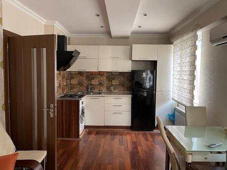 2 otaqlı köhnə tikili - Elmlər Akademiyası m. - 50 m²