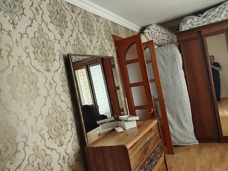 2 otaqlı köhnə tikili - Elmlər Akademiyası m. - 60 m²