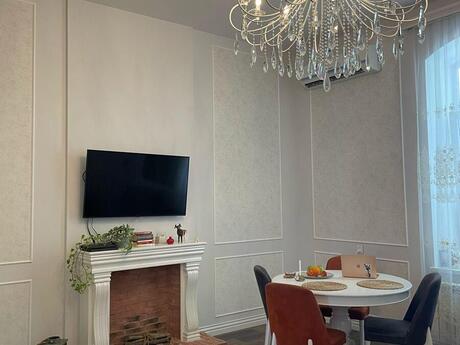 2 otaqlı köhnə tikili - Sahil m. - 80 m²