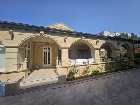 6 otaqlı həyət evi/bağ evi - Badamdar q. - 400 m²