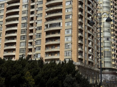 3 otaqlı yeni tikili - Elmlər Akademiyası m. - 70 m²