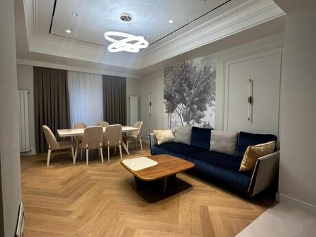 3 otaqlı yeni tikili - Ağ şəhər q. - 130 m²
