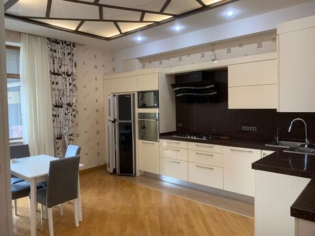 Elan №6091501 - Bakı, Elmlər Akademiyası m., 3 otaqlı, 170 m², 6/16 mərtəbə