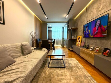 2 otaqlı köhnə tikili - Yasamal q. - 68 m²