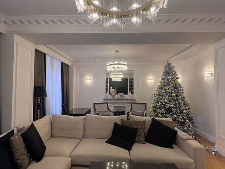 4-комнатная квартира, 209 м², Ağ şəhər: 1 100 000 ₼ 2