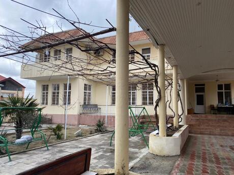 5 otaqlı həyət evi/bağ evi - Badamdar q. - 600 m²
